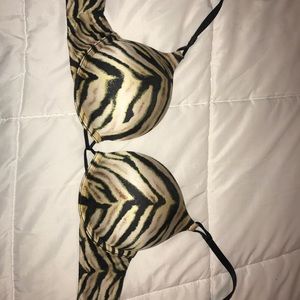 Victoria’s Secret Miraculous Plunge bra